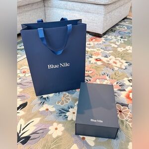 Blue Nile shopping bag and jewelry box